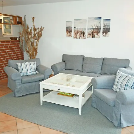 Unterm Reetdach M Terras O Balk U Sauna Middelhagen