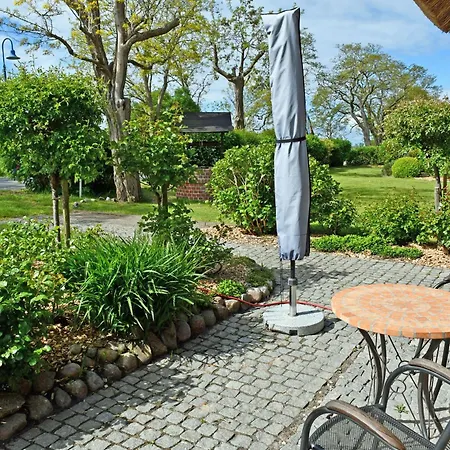 Apartment Unterm Reetdach M Terras O Balk U Sauna