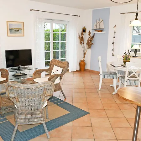 Unterm Reetdach M Terras O Balk U Sauna Διαμέρισμα Middelhagen