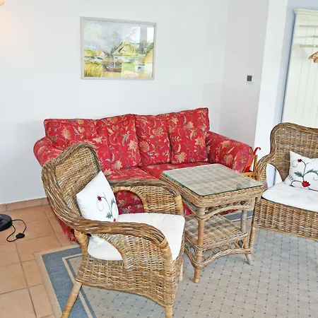 Unterm Reetdach M Terras O Balk U Sauna Apartment Middelhagen